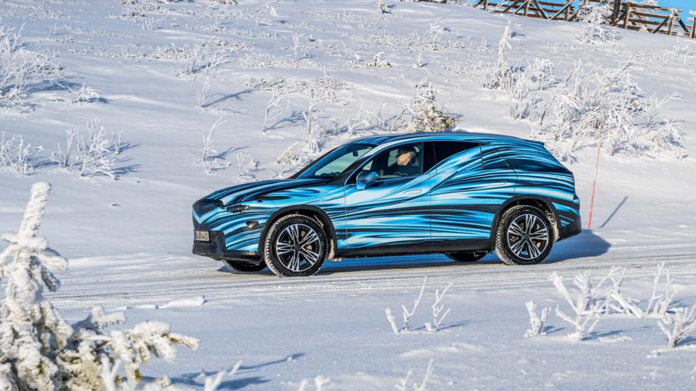 Πρώτη επίσημη ματιά στη νέα ηλεκτρική Mercedes GLC